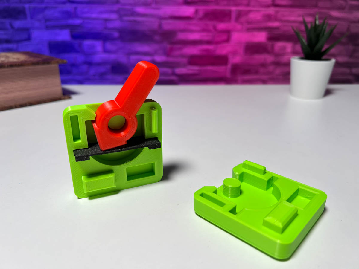 3D Printed Fidget Toggle Switch