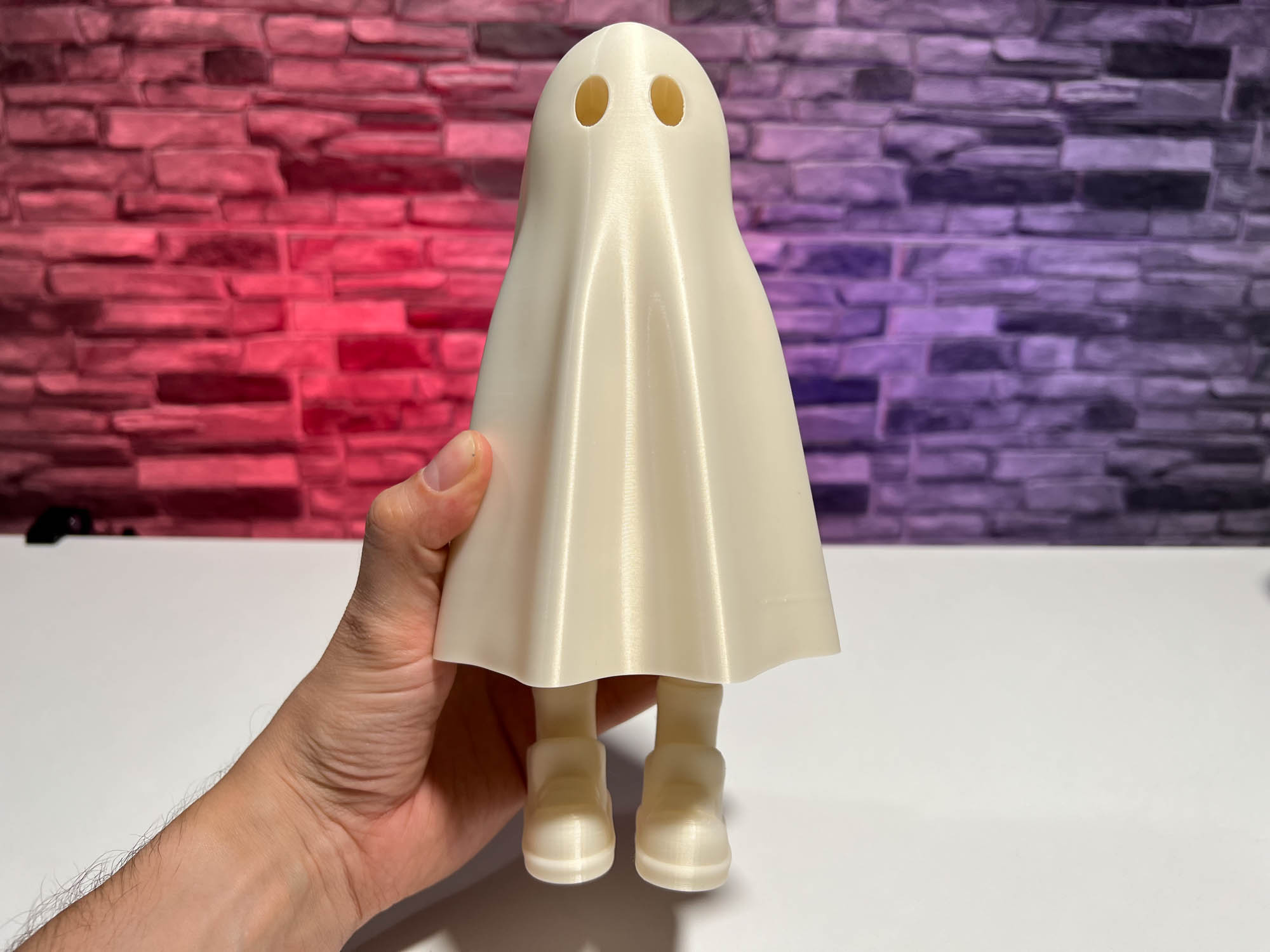 Halloween Ghost with hidden legs 